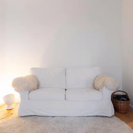 Exclusive Ludenberg Living In Stunning Area