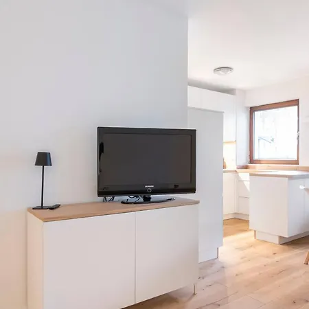 Exclusive Ludenberg Living In Stunning Area Apartment Dusseldorf