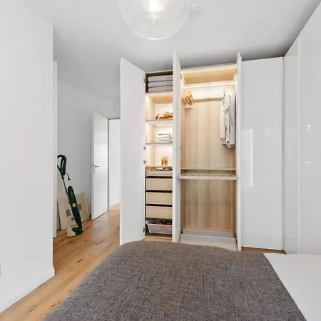 Exclusive Ludenberg Living In Stunning Area