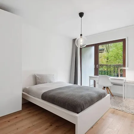 Exclusive Ludenberg Living In Stunning Area Apartament