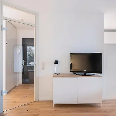 Exclusive Ludenberg Living In Stunning Area Apartment Dusseldorf