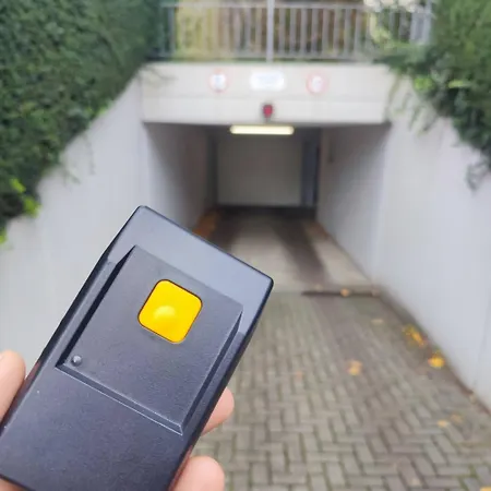 Exclusive Ludenberg Living In Stunning Area * Dusseldorf